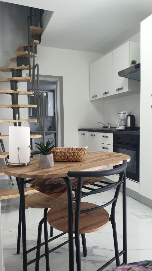 Izzy 2 Apartment Senj  Luaran gambar