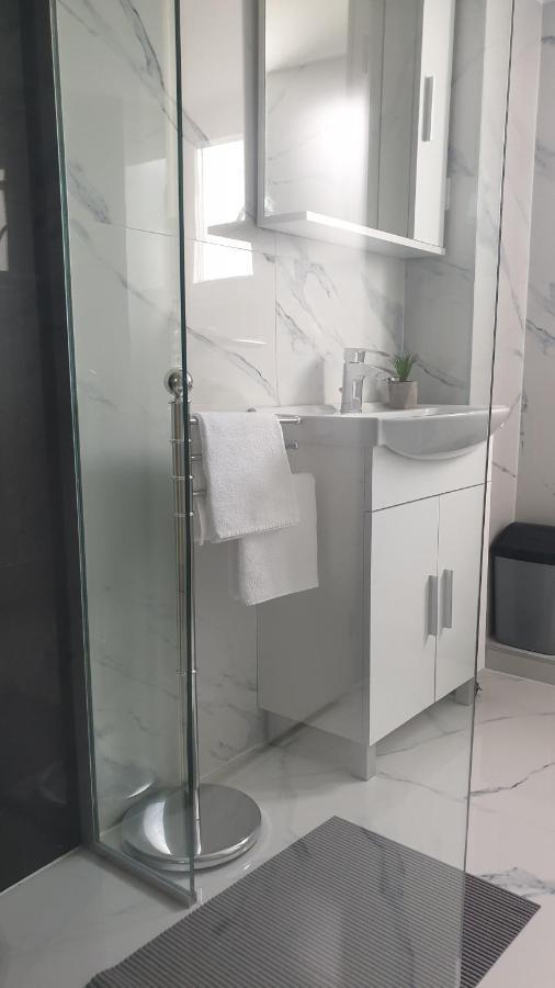 Izzy 2 Apartment Senj  Luaran gambar