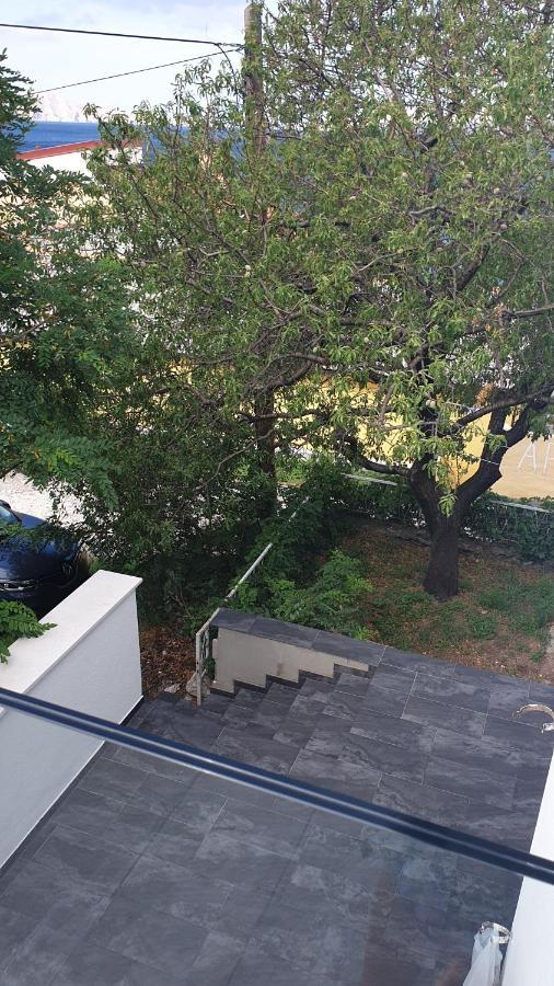 Izzy 2 Apartment Senj  Luaran gambar